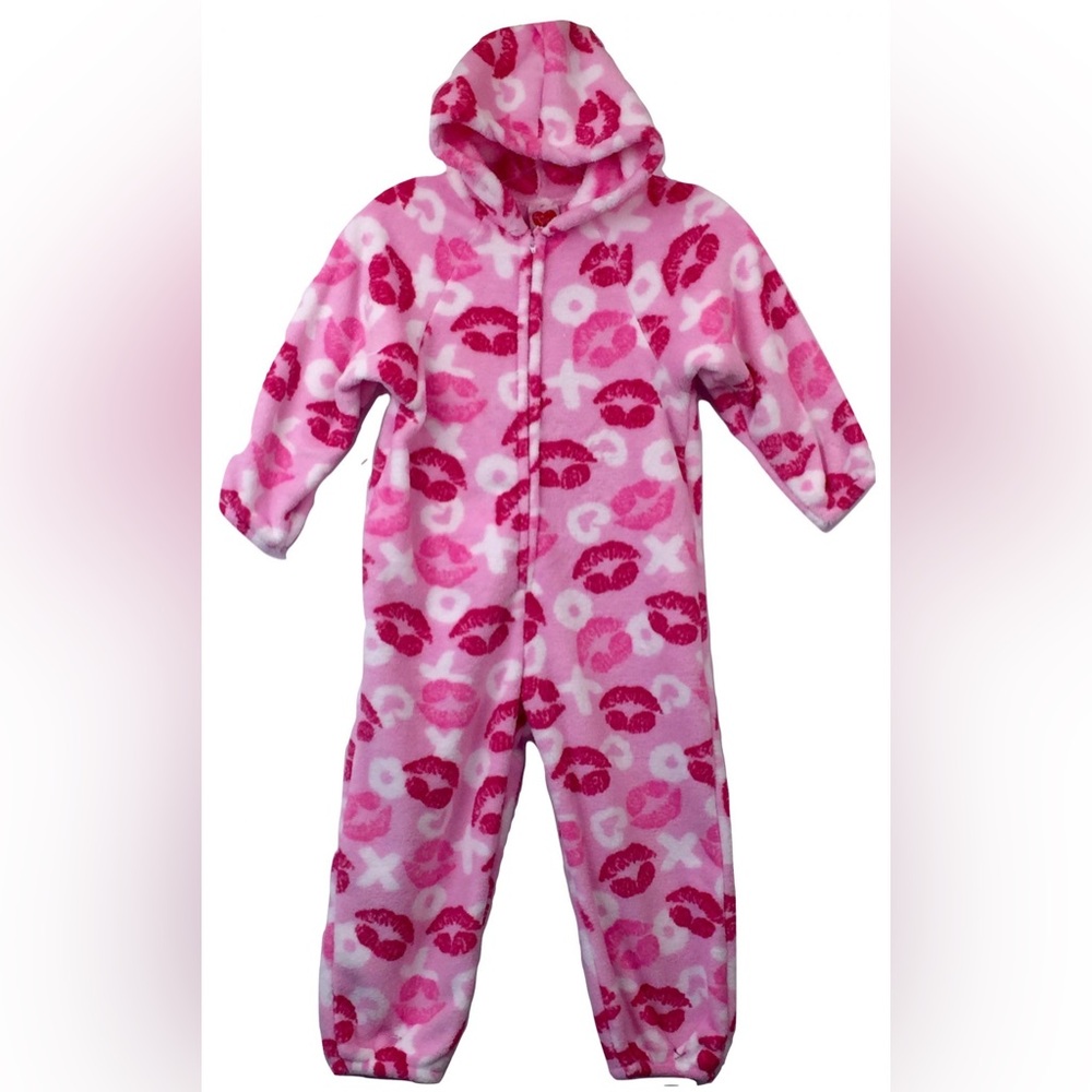 NWT Made with Love and Kisses XoXo Plush Onesie Size S/M